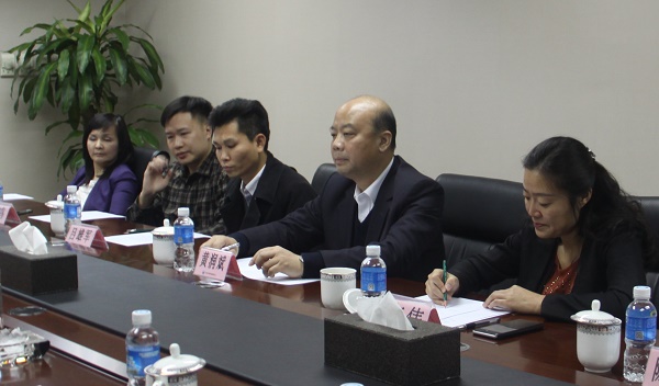 广西南宁高新区党工委书记黄润斌一行来访九游online入口